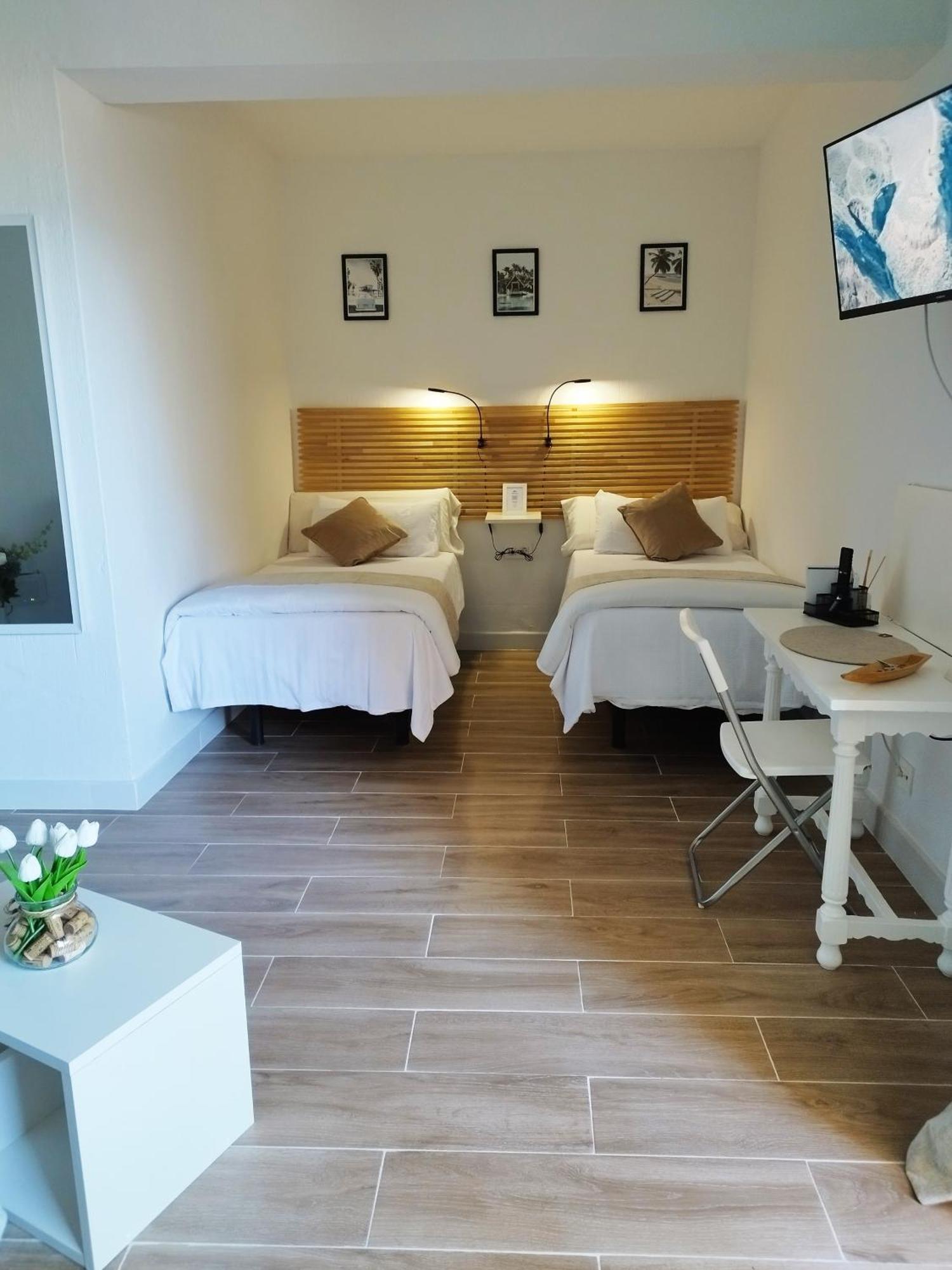 Amazing Front Sea View Studio. Marbella Centre Luaran gambar